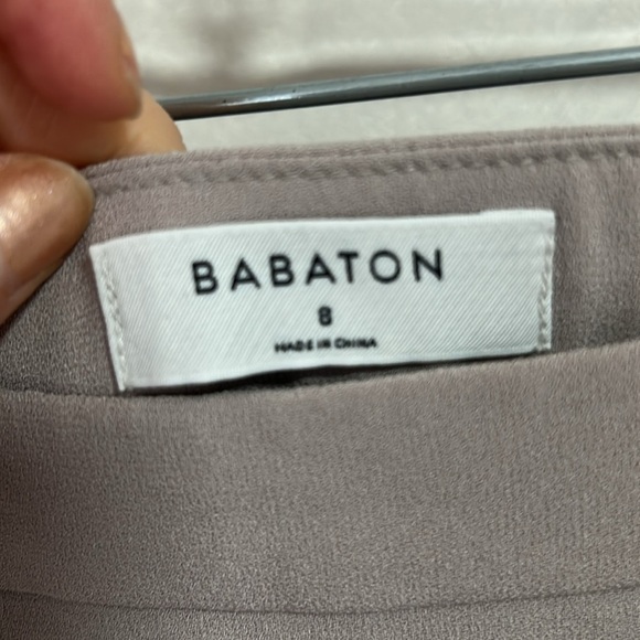 Aritzia Babaton colin Skort size 8 medium beige shorts - Picture 5 of 9